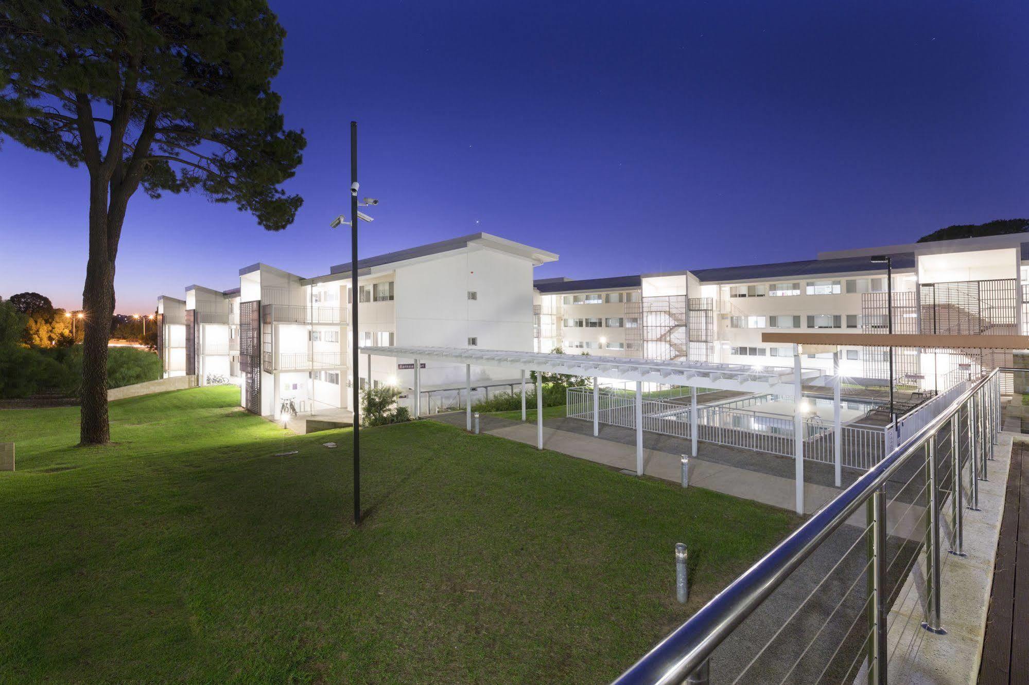 Murdoch University Village Exterior photo